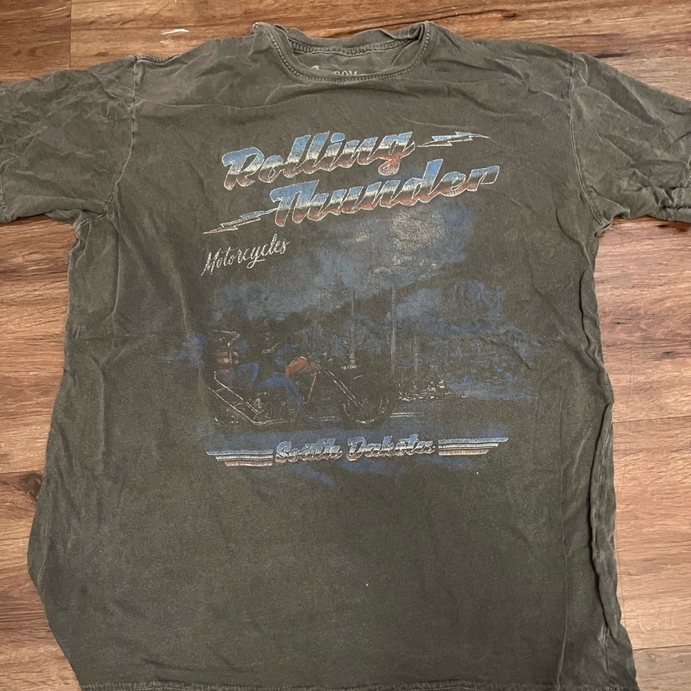 Pacsun Rolling thunder shirt. Size:medium